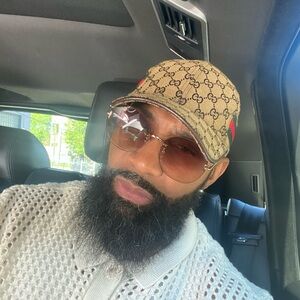 Meet your Posher, Sean